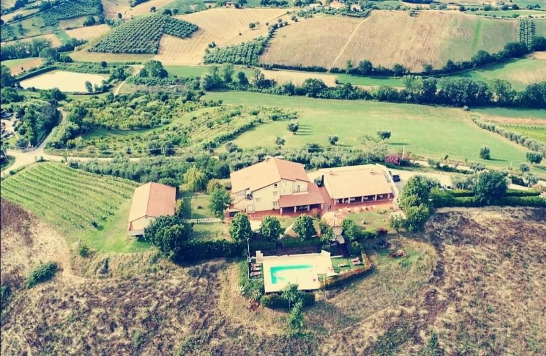 Гостевой дом Country-House Pecora Nera Мошано-Сант'Анджело Экстерьер фото